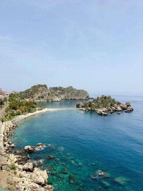 Sicilian coastline - Crystal clear Mediterranean waters
